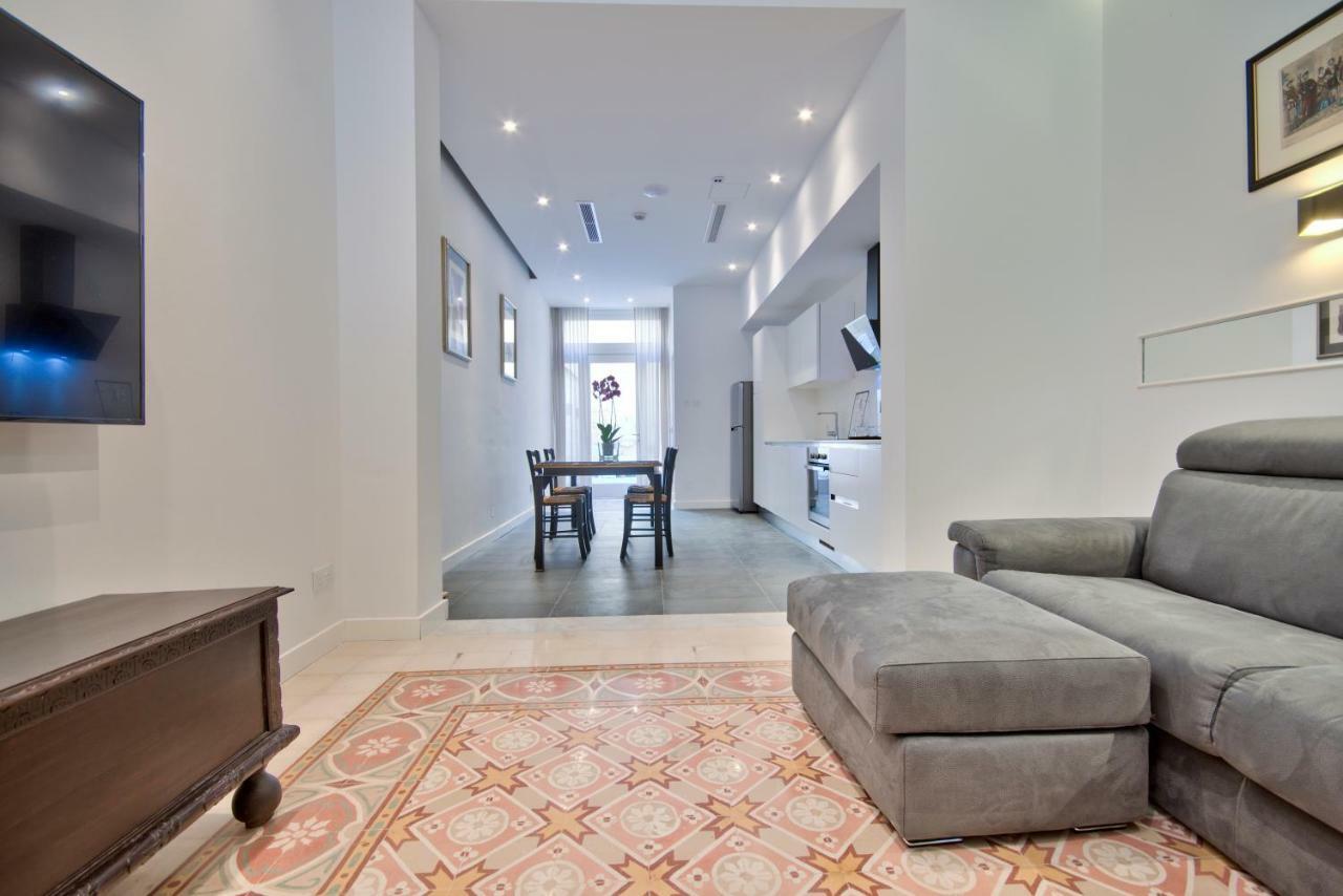 Vacation Townhouse Villa Sliema Bagian luar foto